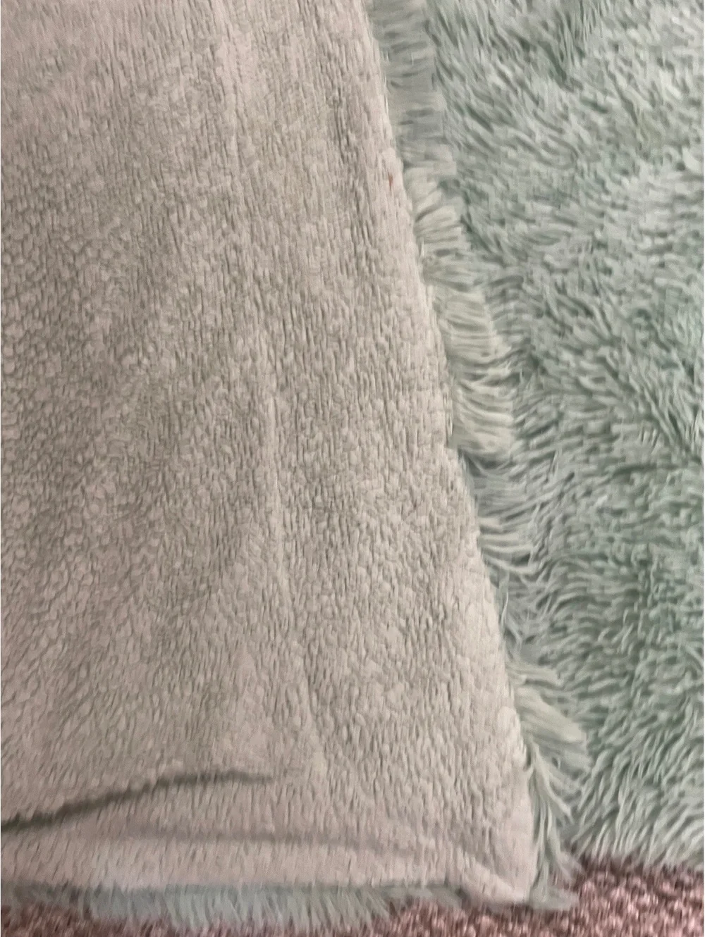 The Connecticut Home Company faux fur & Sherpa Queen comforter